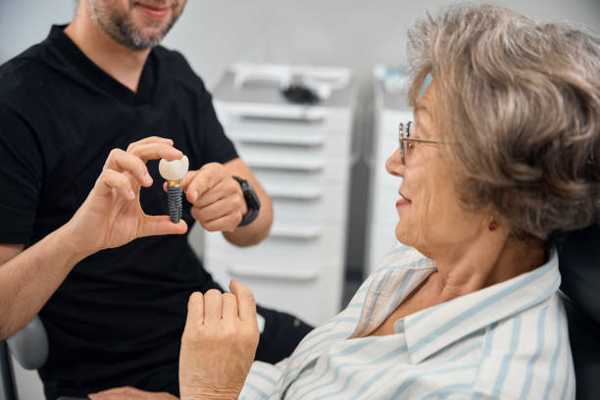 Dental Implants: Finding the Right Balance Between Cost, Longevity, and Suitability