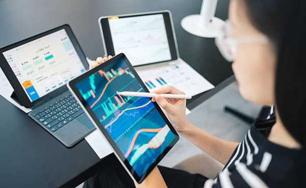 Transforming Knowledge Software with AI & Automation