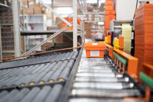 Maximizing Warehouse Efficiency with Racking Solutions